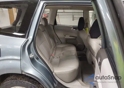 2010 Subaru Forester 2.5X Limited z USA, uszkodzony, nr VIN JF2SH6DC7AH781869